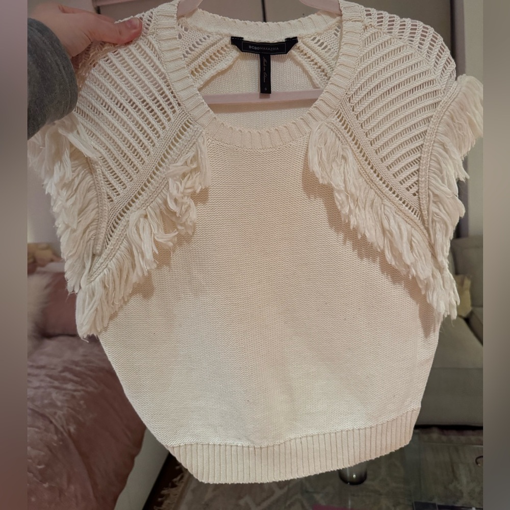 BCBG KNITTED TOP